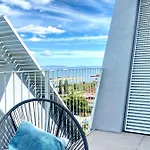 Penthouse With Stunning River Views Apartman *